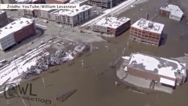 Kanadyjskie miasto znika pod wodą (WIDEO, ZDJĘCIA)Kanadyjskie miasto znika pod wodą (WIDEO, ZDJĘCIA)