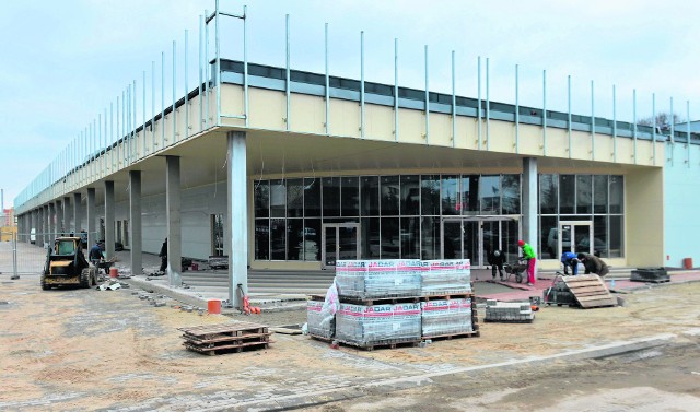 Centrum Handlowe w RadomiuCentrum Handlowe u zbiegu ulic Zbrowskigo i Struga będzie otwarte jesienią.