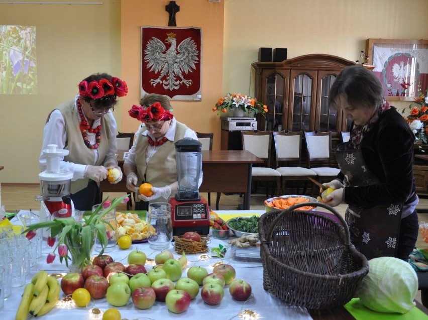 Początek rowfoodowej rewolucji - Anna i Jacek Przybysz promowali zdrowie w Samborcu