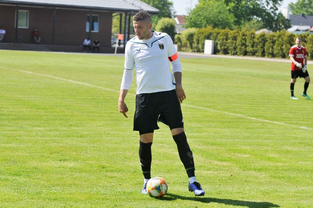 Jarosław Chodorski strzelił gola, ale i spowodował dwa karne.