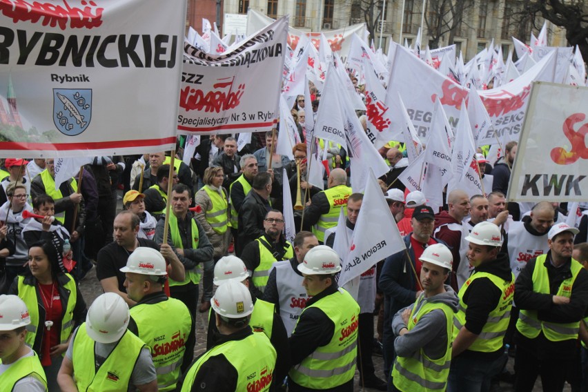 Wielka manifestacja Solidarności w Katowicach, 4 kwietnia...