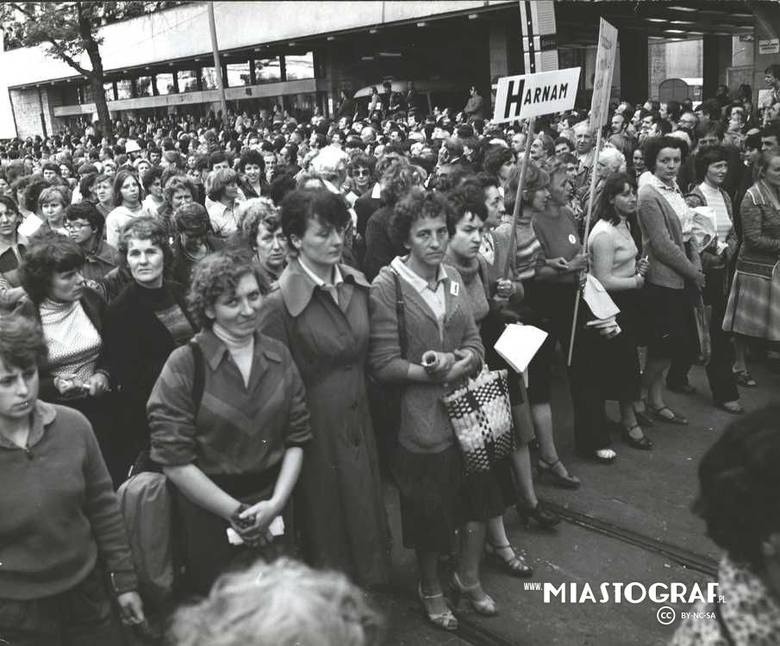 30 lipca 1981 r. przeszedł przez Łódź strajk głodowy kobiet....