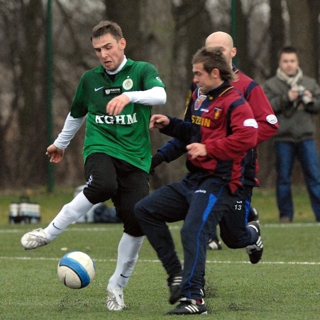 Pogon - ZaglebieAz osiem bramek obejrzeli kibice w zacietym pojedynku Pogoni Szczecin z Zaglebiem Lubin.