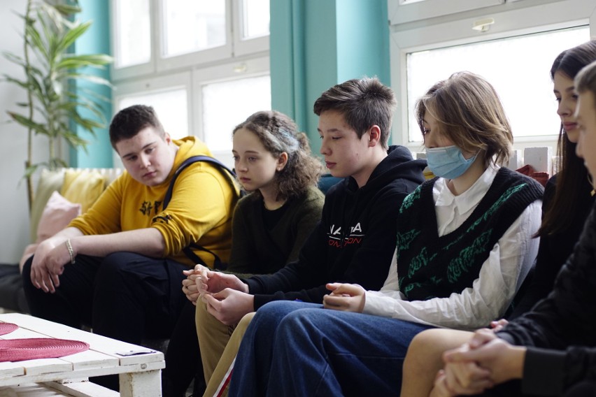 W XX LO w Poznaniu uczy się 15 nastolatków z Ukrainy, którzy...