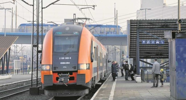 Pociągi z Tarnowa i Wieliczki będą dojeżdżały tylko do Płaszowa. Potem pasażerów zabiorą tramwaje