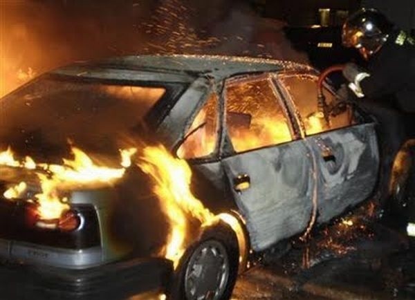 W nocy w Białymstoku spłonęły dwa auta.