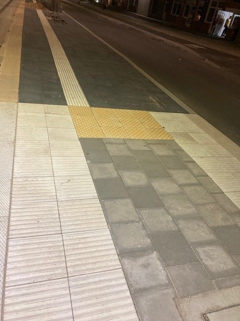W ramach przebudowy pabianickiej linii tramwajowej poprawi się też bezpieczeństwo pieszych