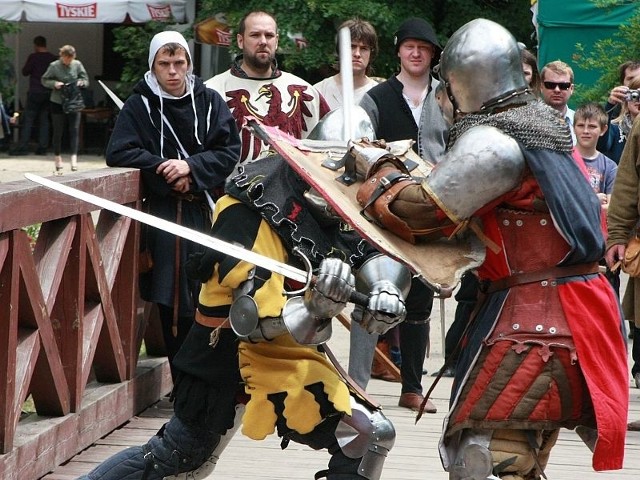 Pojedynki były bardzo widowiskowe. Obyło się jednak bez ran i kontuzji.