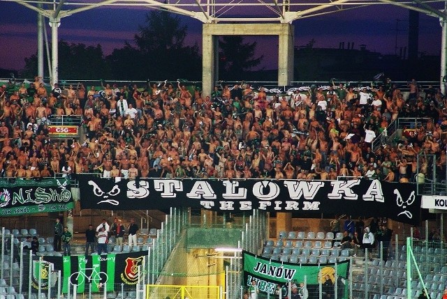 Mariusz Szewc jest również administratorem piłkarskiego portalu "stalowka.pl", na którym kibice mogą m.in. oglądać galerie ze wszystkich meczów piłkarzy Stali Stalowa Wola.