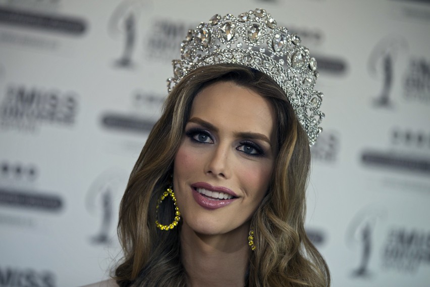 Transseksualna Angela Ponce reprezentantką Hiszpanii na Miss Universe 2018 [ZDJĘCIA] "To kończy pewną epokę i daje początek czemuś nowemu"