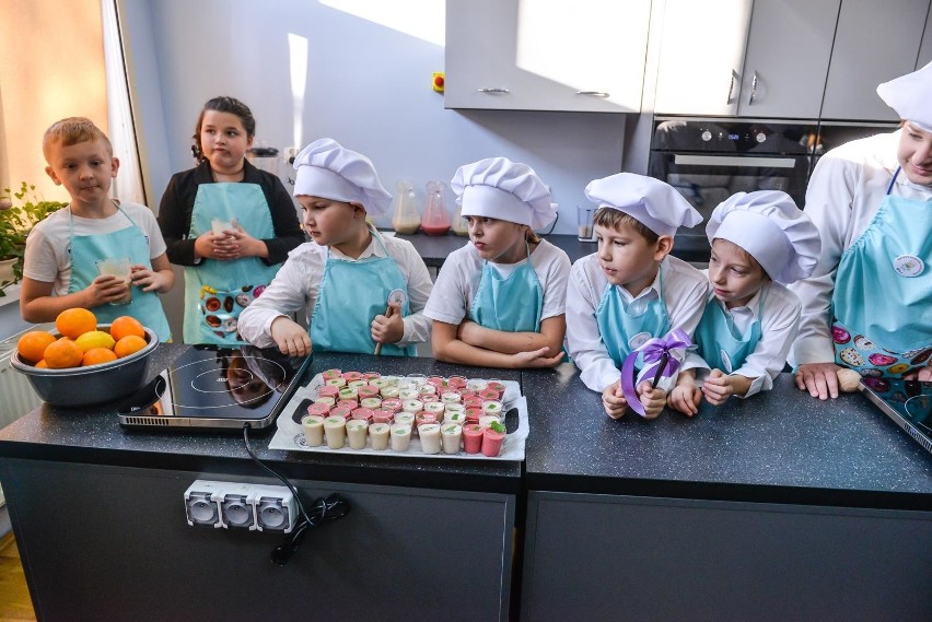 Od środy (17 października) w SP 61 w Gdańsku działa Szkolna Akademia Gotowania [zdjęcia]