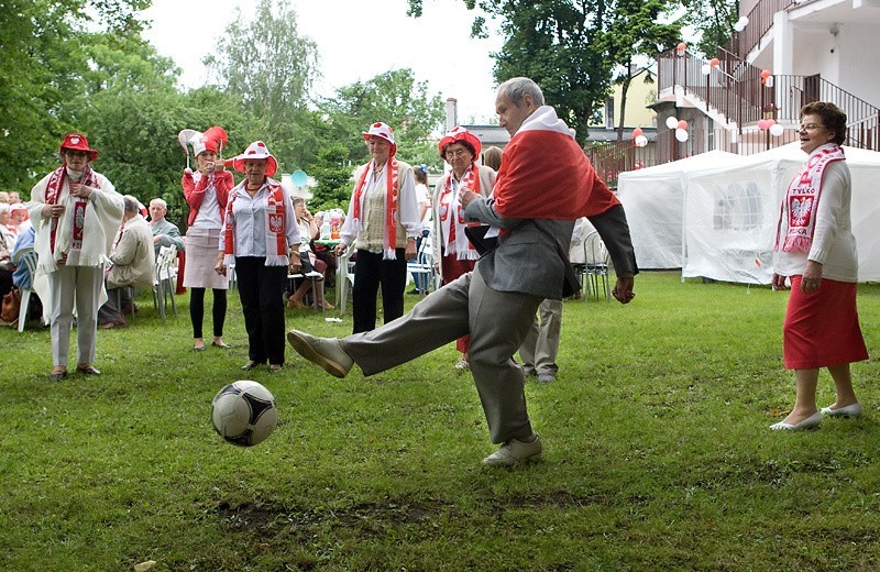 Seniorzy w rytmie Euro 2012
