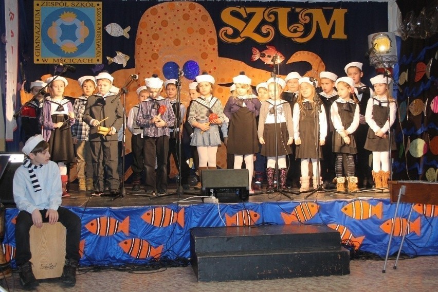 Laureaci Festiwalu SZUM w Mścicach.