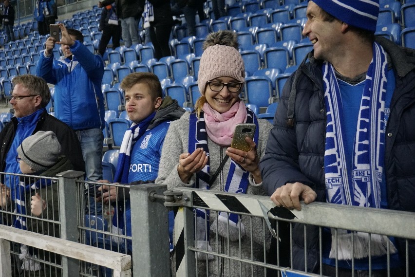 Podczas meczu Lech Poznań - Wisła Płock (2:1) atmosfera na...