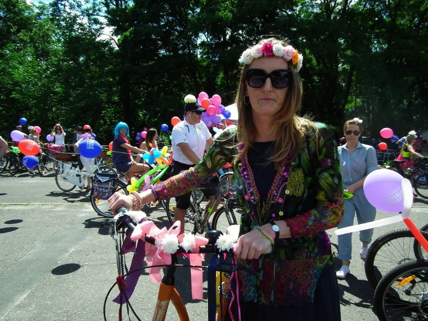 Posnania Bike Parade w stylu flower power