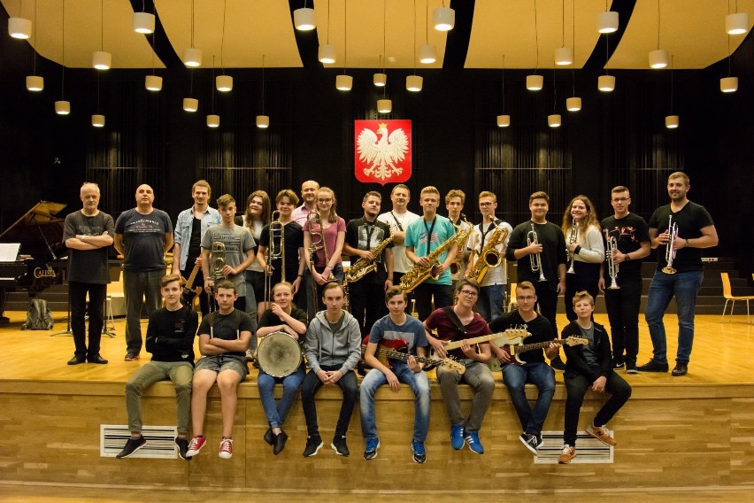Big Band i znani muzycy na finał letnich warsztatów. Koncert w sobotę w Kielcach