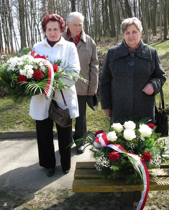 Rok po tragedii w Smolensku - obchody w Miastku...