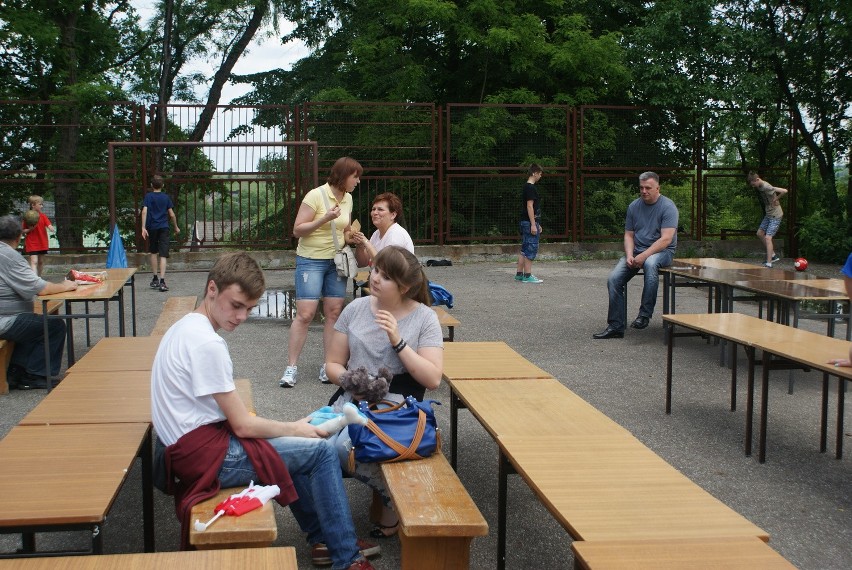 Rodzinny piknik w Szkole Podstawowej nr 23 w Tucznawie