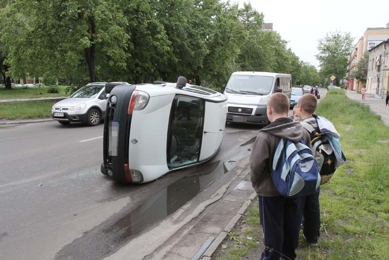 Wypadek na Lutomierskiej. Ranny mężczyzna [ZDJĘCIA+FILM]