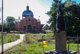 Pomnik św. Jadwigi w Szczecinie już gotowy, choć na razie zasłonięty