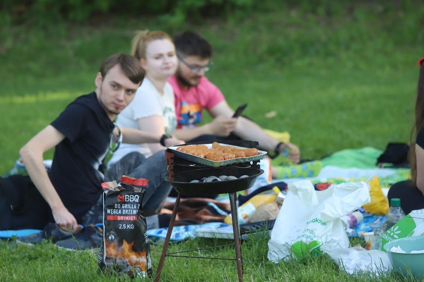 Polacy wciąż najchętniej wybierają niedrogie modele...