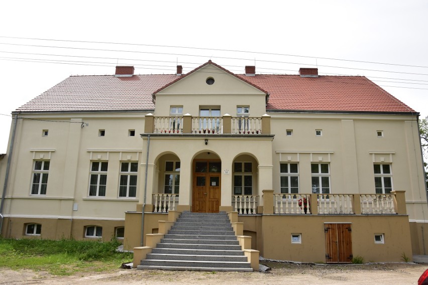 Dwór w Słaboszewku odrestaurowany w 2022 roku.