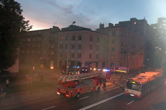 Interwencja strażaków na 25 Czerwca w Radomiu.