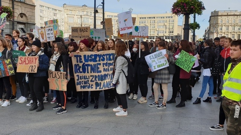 Młodzieżowy Strajk Klimatyczny - Protest Tysięcy Miast