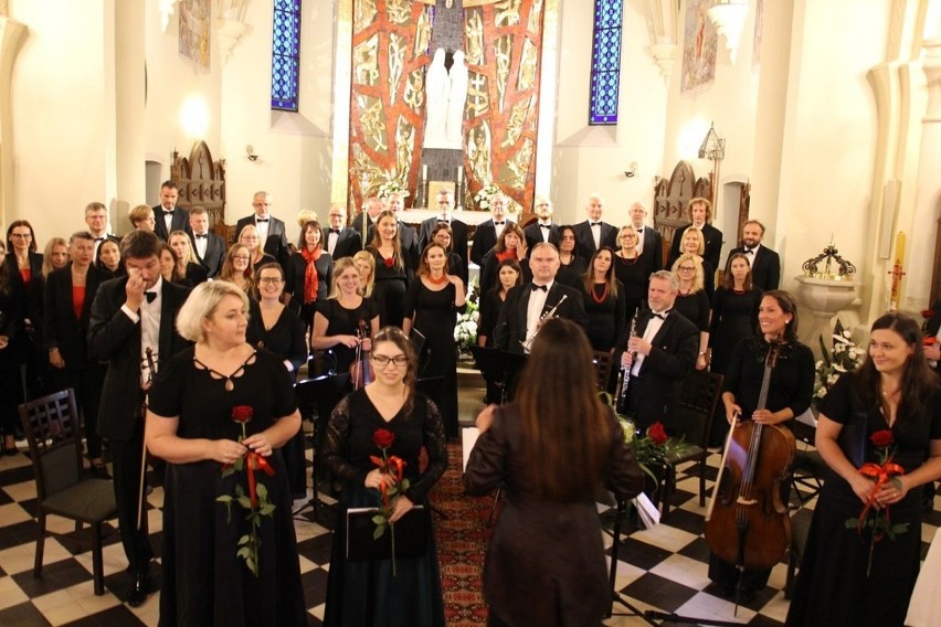 To był już XVII Festiwal Muzyki Organowej i Kameralnej w Kościele Świętego Ludwika w Bliżynie. Piękna muzyka i gromkie brawa