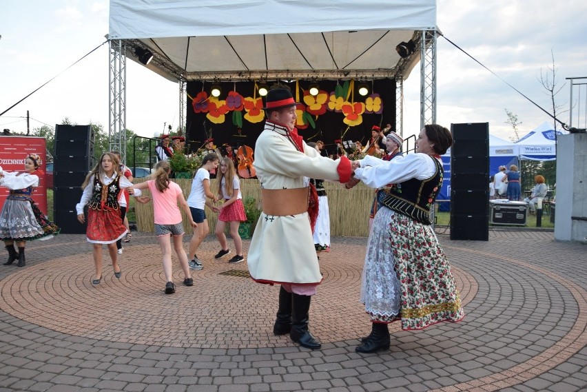 Festiwal Godki 2018. Znamy wyniki konkursów na najlepszych gawędziarzy, tancerzy, śpiewaków [NOWE ZDJĘCIA]