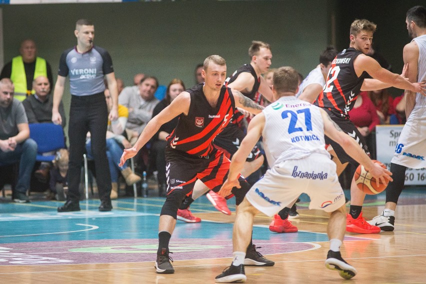 Czarni pokonali Kotwicę Kołobrzeg 84:64 (zdjęcia)