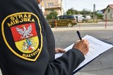 Bezpieczna droga do szkoły. Policja i Straż Miejska w Białymstoku konrolują rejony podstawówek (zdjęcia)