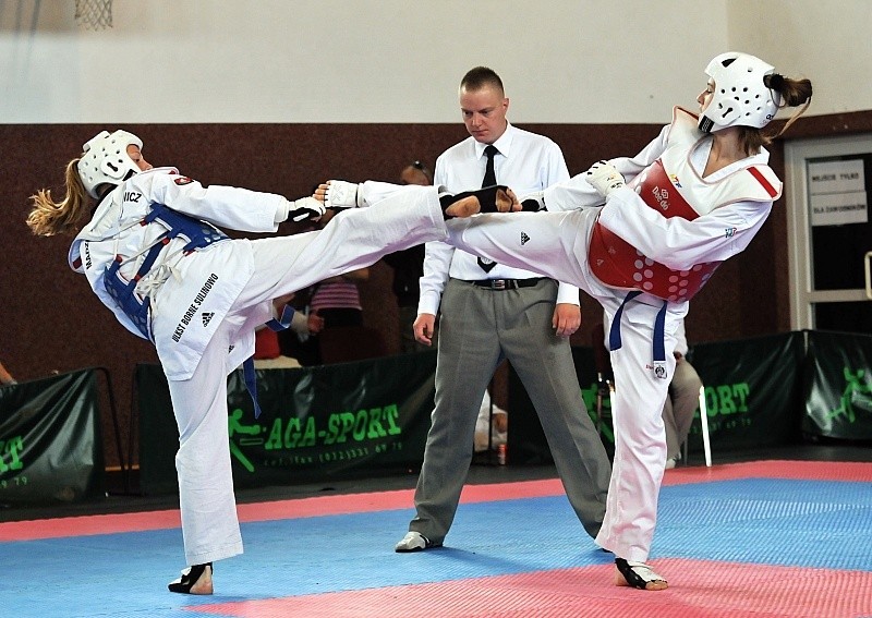 Mistrzostwa Polski juniorów w taekwondo olimpijskim - Borne...