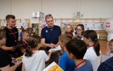 Rozpoczęła się akcja „Wielka lekcja WF z siatkówką 2022”. Dzieci odwiedziła Małgorzata Glinka