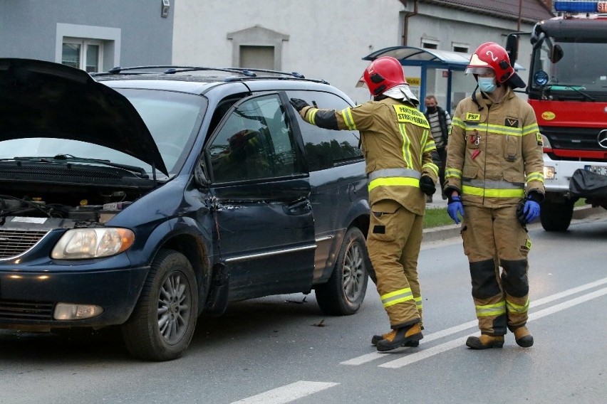 Pierwszej pomocy udzielili strażacy, którzy przyjechali na...