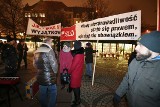 Wrocław: Protest w obronie wolnych mediów na pl. Solnym: "Nie ma zgody na takie metody"