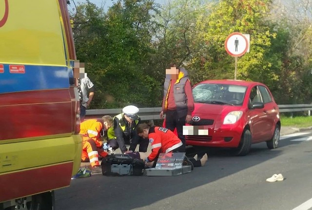 Wypadek na Obrońców Stalingradu w Opolu. Zginęła 61-letnia piesza.