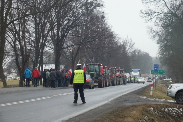 Protest rolniczy w Krynicach trwał ponad dobę