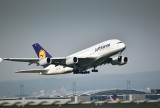 Paraliż na lotniskach w Niemczech. Lufthansa odwołuje ponad tysiąc lotów