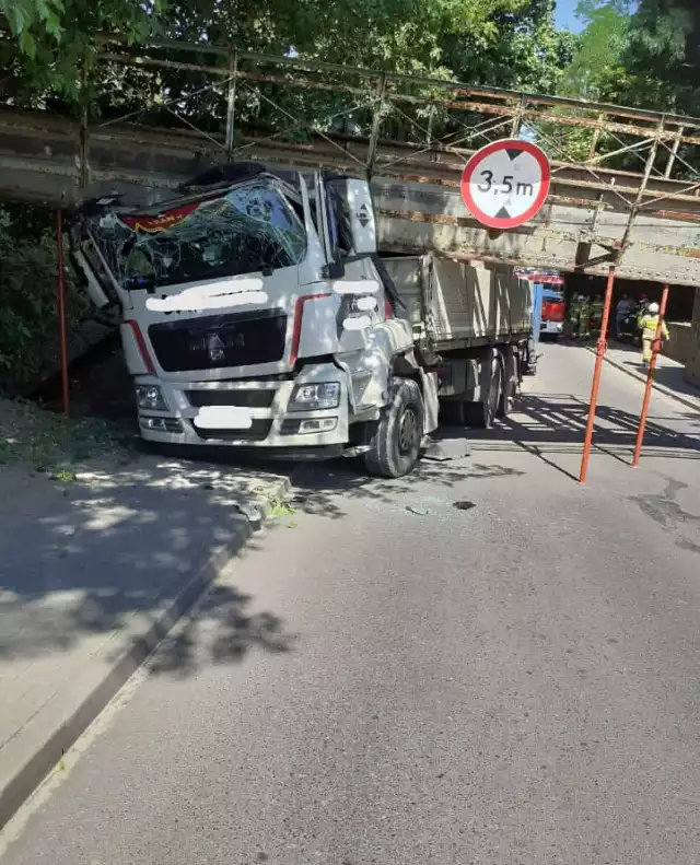 Do zdarzenia doszło we wtorek (13 lipca) koło godz. 11:00. Na miejscu pracują służby.