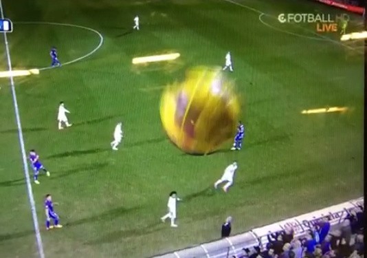 Sergio Ramos popisał się w meczu Realu Madryt z Eibar strzałem w kamerę