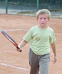 11-letni Mateusz Bednarski, jeden z najmłodszych ostrołęckich tenisistów