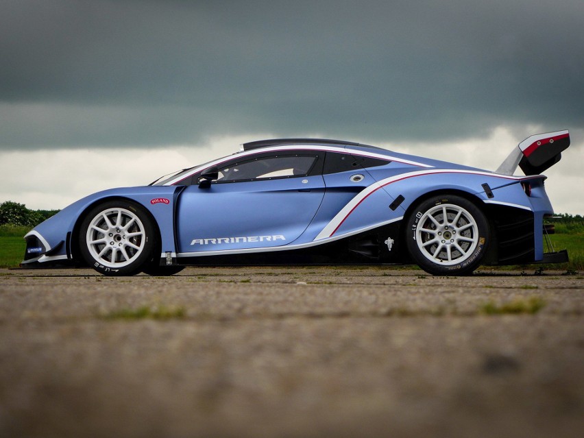 Arrinera Hussarya GT...