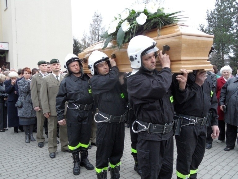 Pogrzeb ks. Damiana Kominka odbył się 2 Rusinowicach 20...