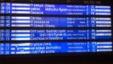 Kraków. Gigantyczne opóźnienia pociągów na stacji Kraków Główny. Pasażerowie zirytowani
