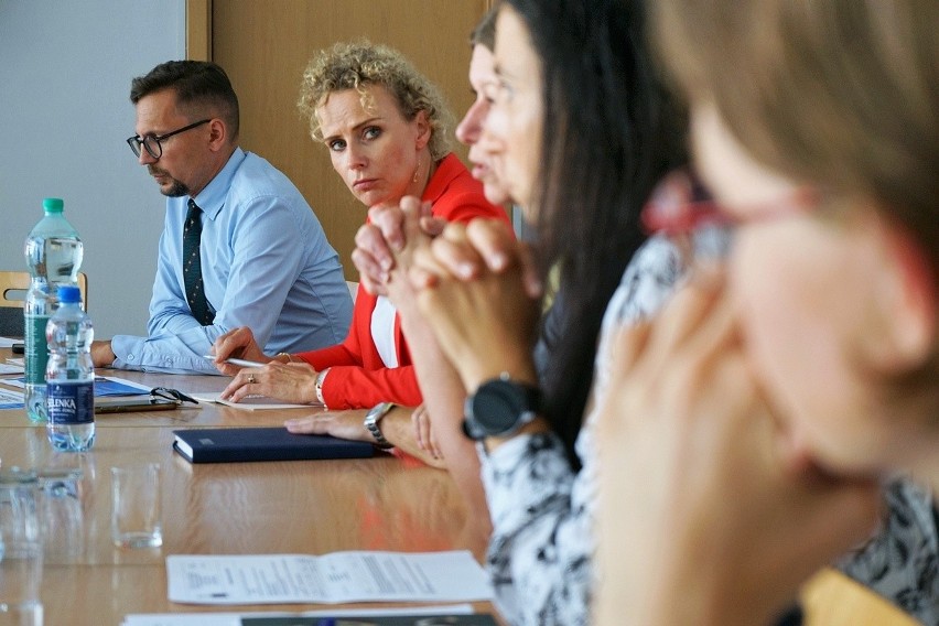 Dobczyce, Kraków. Przyjaciele Raby i radna z Dobczyc na spotkaniu w Wodach Polskich 