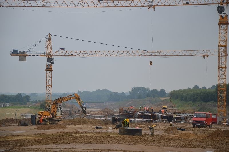 A1 na półmetku, S14 w planie. Zobacz kiedy pojedziesz autostradą Stryków – Tuszyn [zdjęcia]