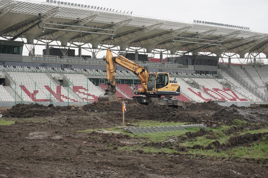 Trwa rozbudowa na stadionie ŁKS przy al. Unii. Zobacz zdjęcia