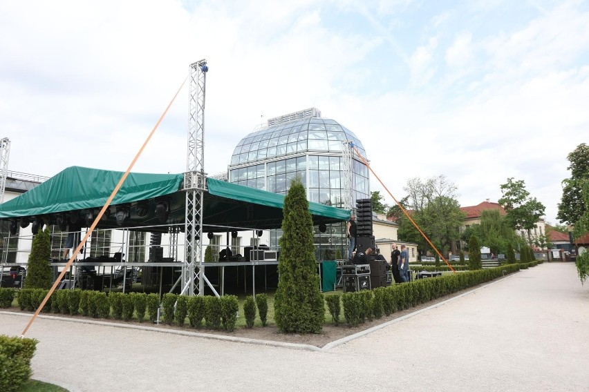 Kraków. Ogród Botaniczny UJ otworzył własną scenę plenerową. Koncerty raz w miesiącu, na początek „Piotr Nalepa Breakout Tour”