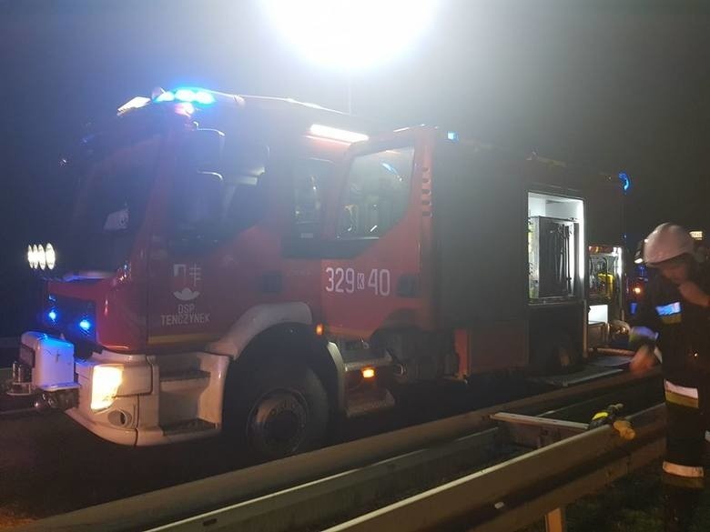 Pożar autobusu na A4. Kierowcy utworzyli wzorowy korytarz życia, strażacy dziękują [ZDJĘCIA, WIDEO]